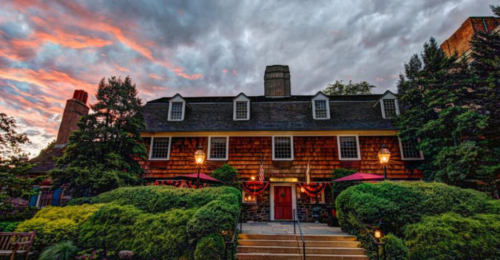 The New Jersey Haunted Hotel Where the Hallways Never Feel Empty