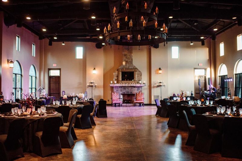 Service That Matches the Setting