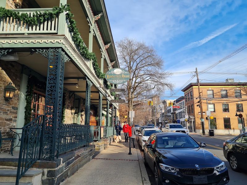 Walking the Historic Downtown Streets