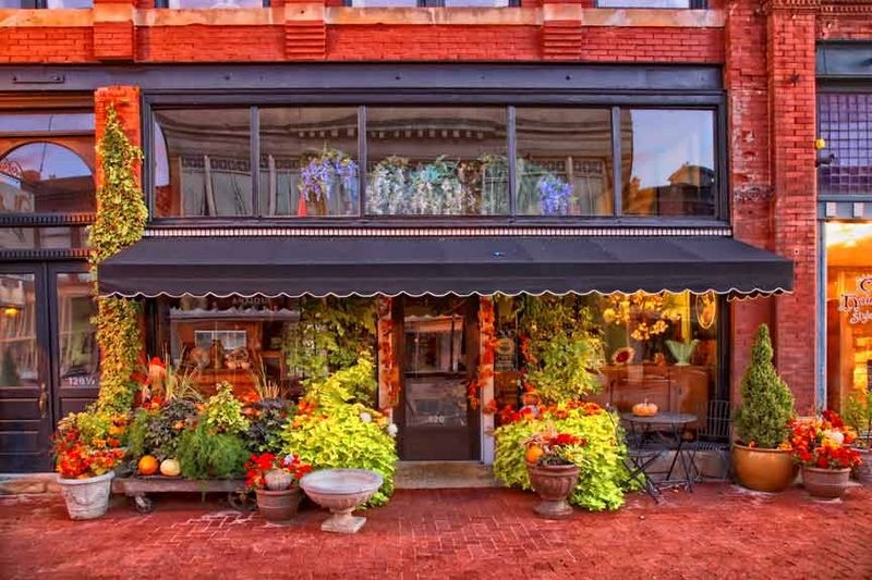 Charming Boutiques and Local Shops Worth Browsing