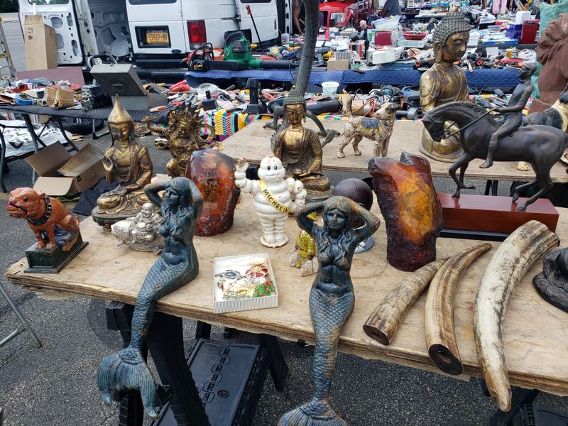 Seasonal Produce and Market-Style Shopping