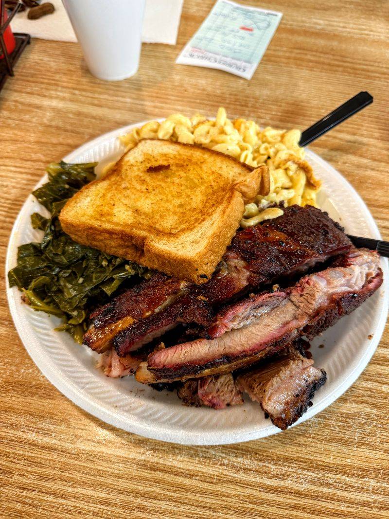 Pearl Country Store & Barbecue (Micanopy, Florida)