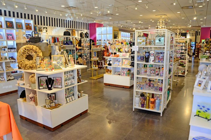 Over 100 Vendors and a Layout That Rewards Slow Browsing