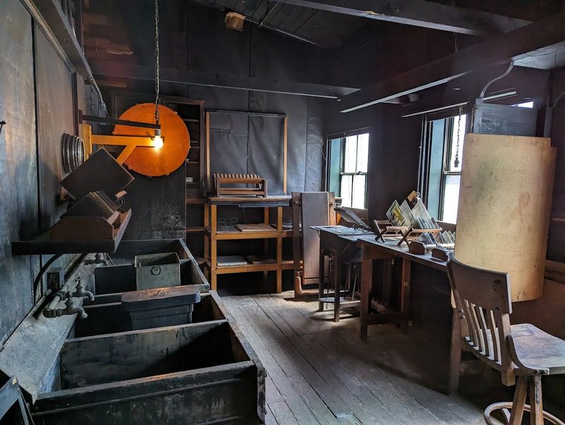 The Laboratory Complex Up Close