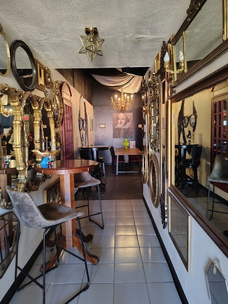 A Tasting Room With Real Theatrical Flair