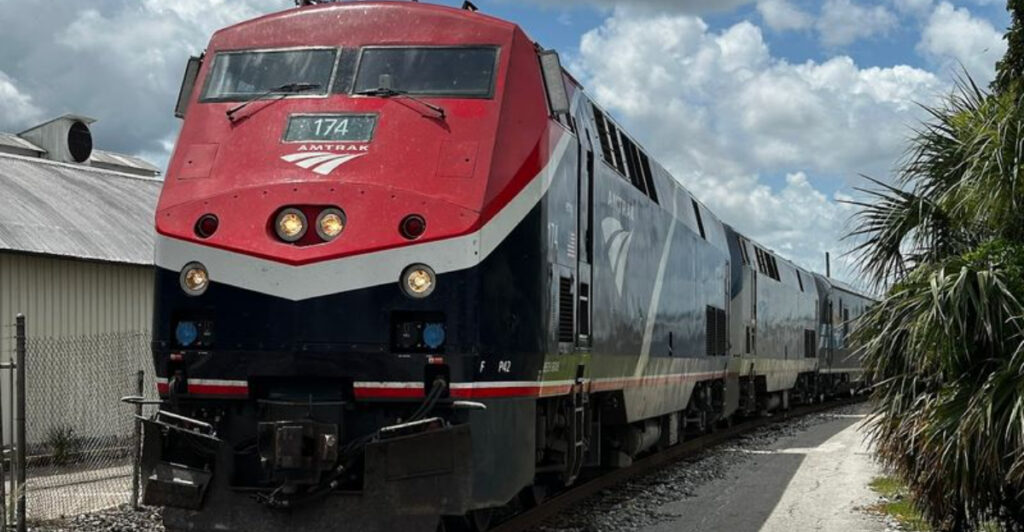 The Ultimate Florida Amtrak Route: From Miami to Jacksonville Through Charming Small Cities
