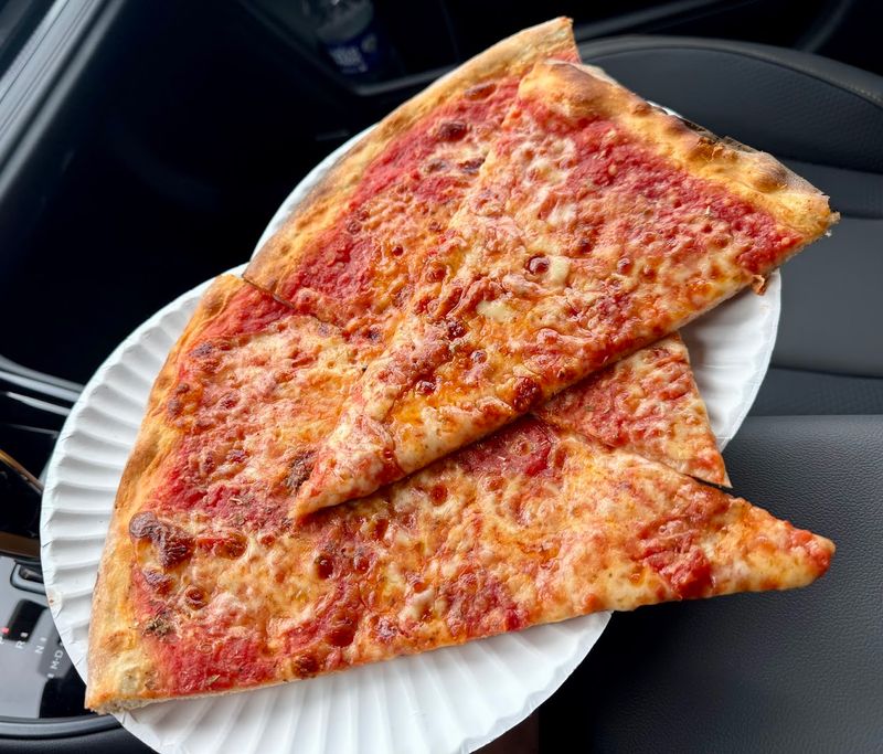 The Thin-Crust Pizza That Passes Every Test