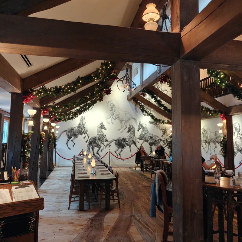 Stagecoach bones, modern rhythm