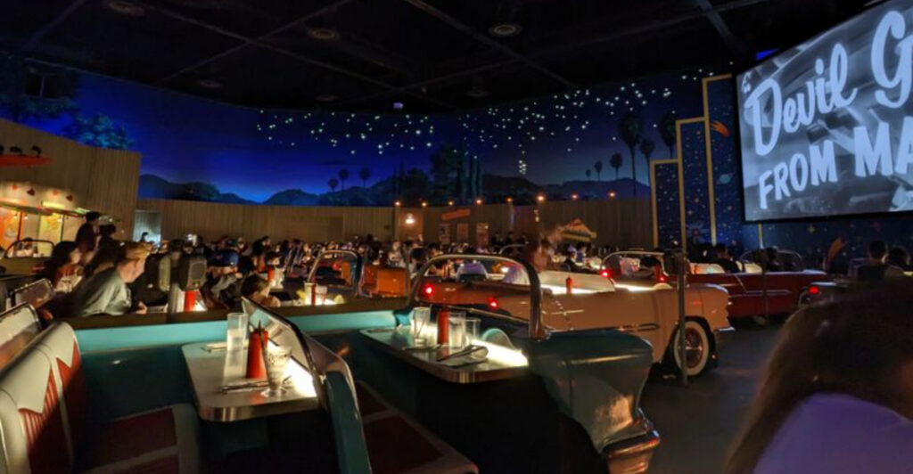 This ’50s-Style Florida Diner Lets You Dine in Car-Shaped Booths While Retro Movies Play