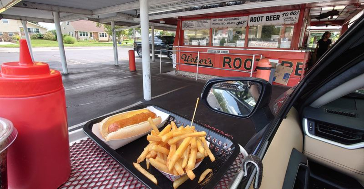 This Beloved Pennsauken Drive-In Has Been Serving the Same Sweet Nostalgia for Decades