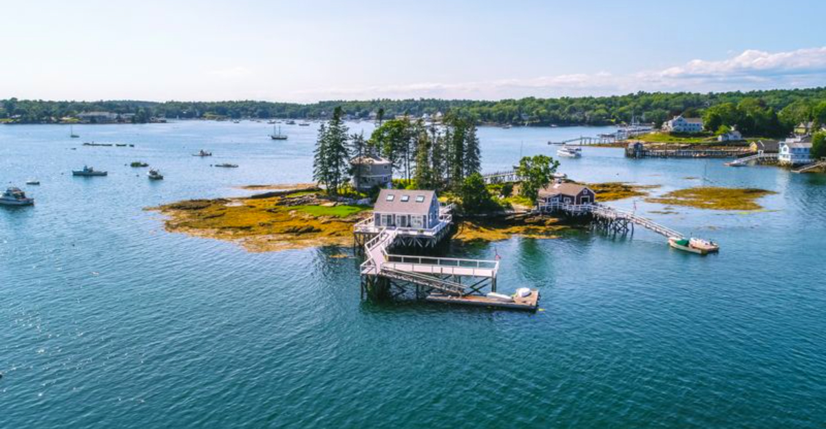 This Coastal Town Is Everything You Want Right Now