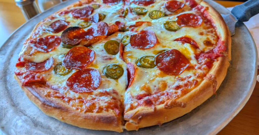 This Delaware Pizza Place Is Famous for Its One-of-a-Kind Sweet Sauce