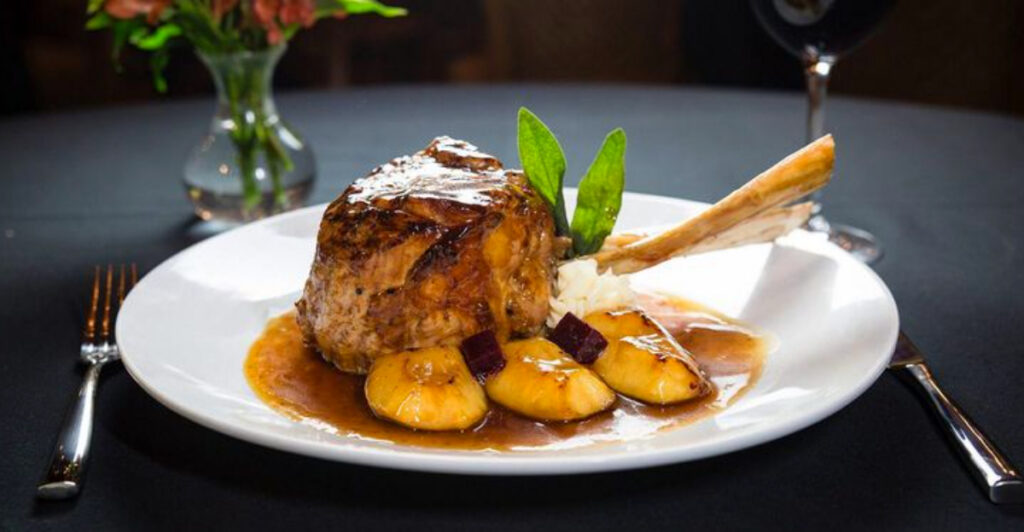 This Elegant Florida Restaurant Has Built a 4.6-Star Reputation