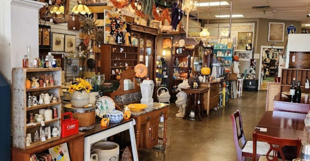 This Enormous Oklahoma Antique Store Is an All-Day Treasure Hunt