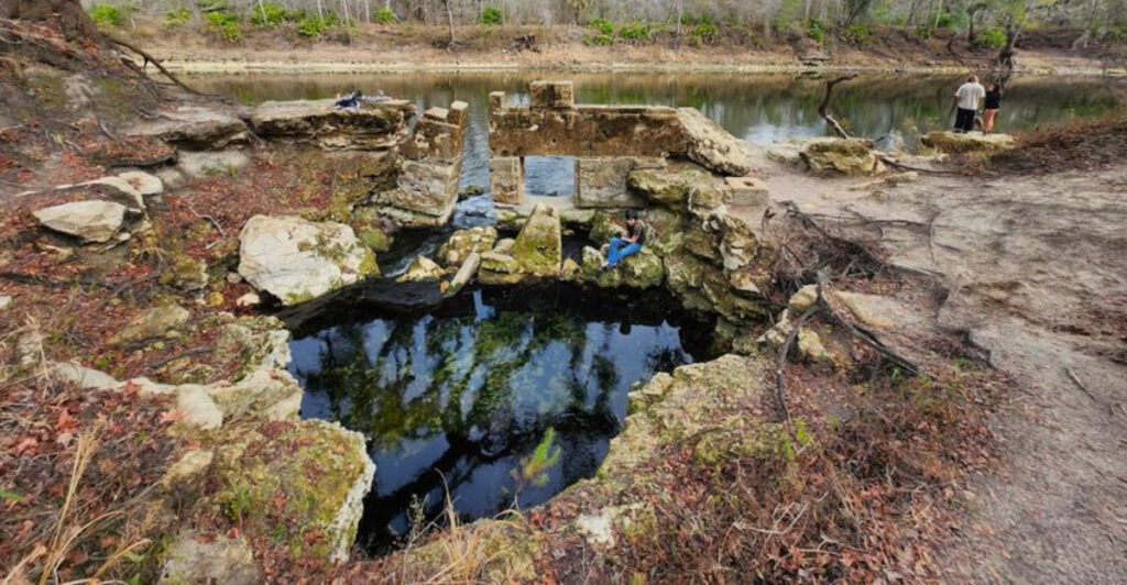 This Florida Trail Ends At A Hidden Ghost Town