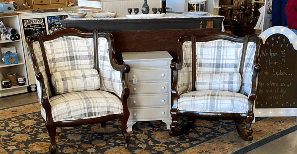 This Hidden 3-Story Treasure Trove Is the South’s Ultimate Spot for Vintage Lovers