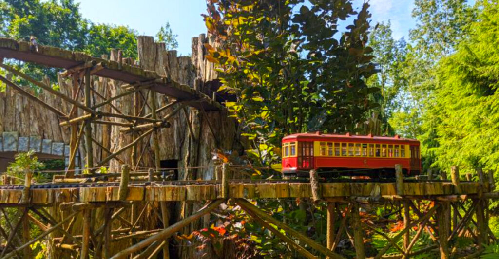 This Hidden Michigan Botanical Garden Feels Like a Secret You’re Lucky to Find