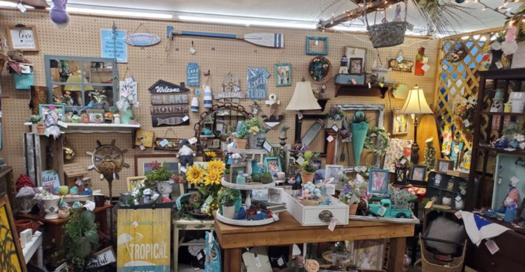 This Low-Key Oklahoma Flea Market Is a Maze of Hidden Treasures