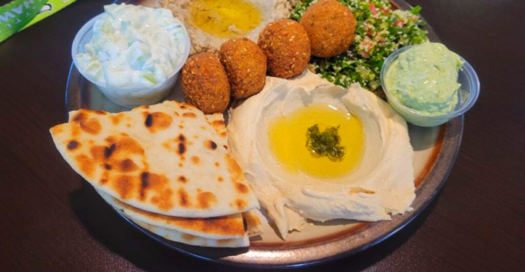 This Marysville Spot Is a Favorite for Halal Food Lovers