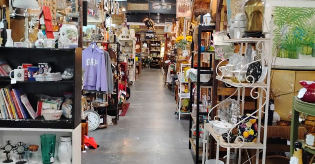 This Massive Vintage Store Lets You Load Up a Cart for Just $50