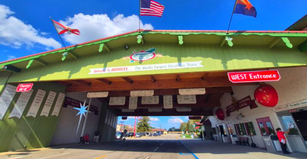 This Michigan Christmas Store Is Open All Year