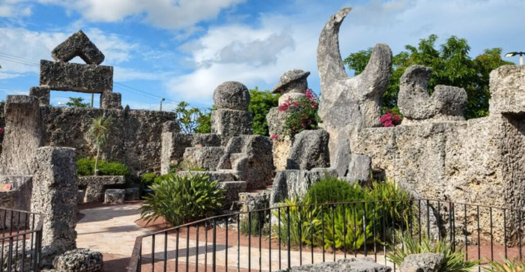 This Mysterious Coral Castle in Florida Feels Like Something Out of The Twilight Zone