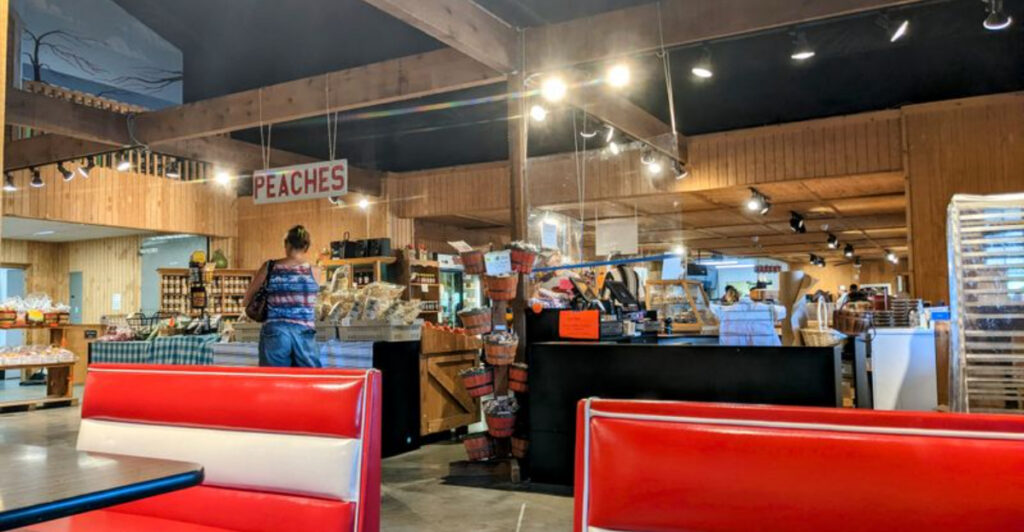 This Oklahoma Spot’s Fried Peach Pies Are Next-Level Delicious