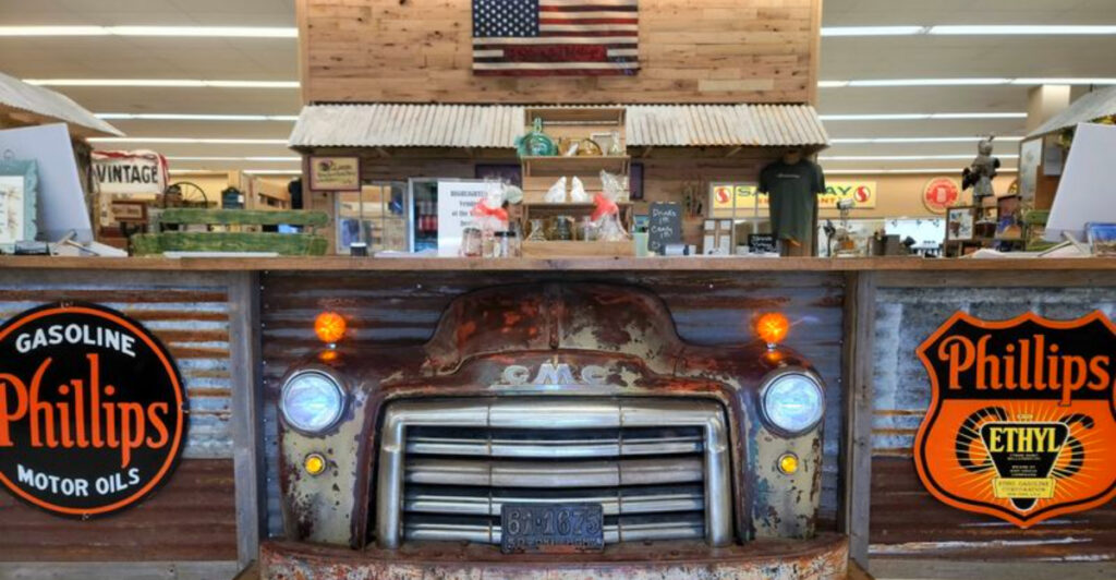 This Oklahoma Vintage Behemoth Turns Shopping Into an Expedition