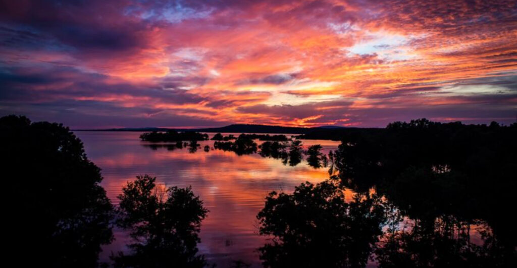 This Underrated Oklahoma Lake Stays Serene, Even on Busy Weekends