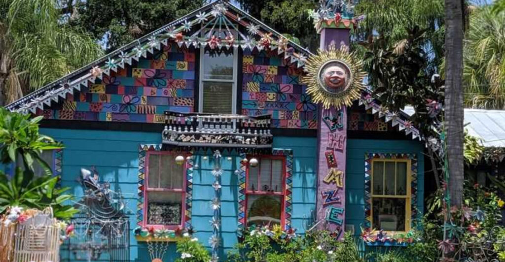 This Wildly Colorful Florida Destination Looks Like a Real-Life Kaleidoscope