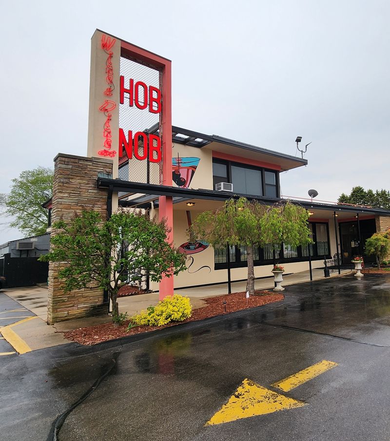 HobNob Supper Club (Racine)