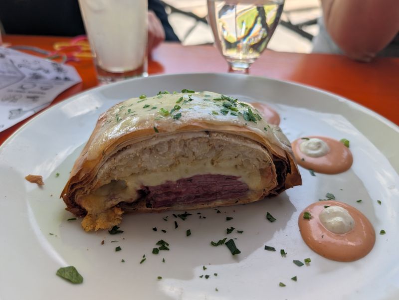 Cozy Vibes, Real Service