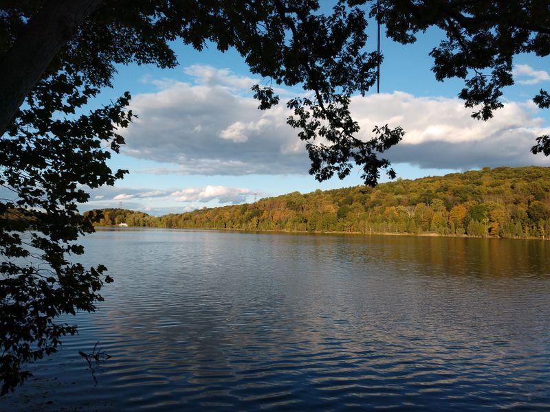 A Lake That Invites Quiet Reflection