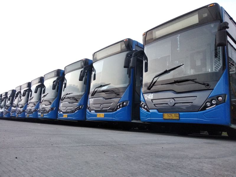 Transjakarta (Jakarta, Indonesia) - Dedicated bus lanes exist, but enforcement problems and inconsistent service reduce effectiveness