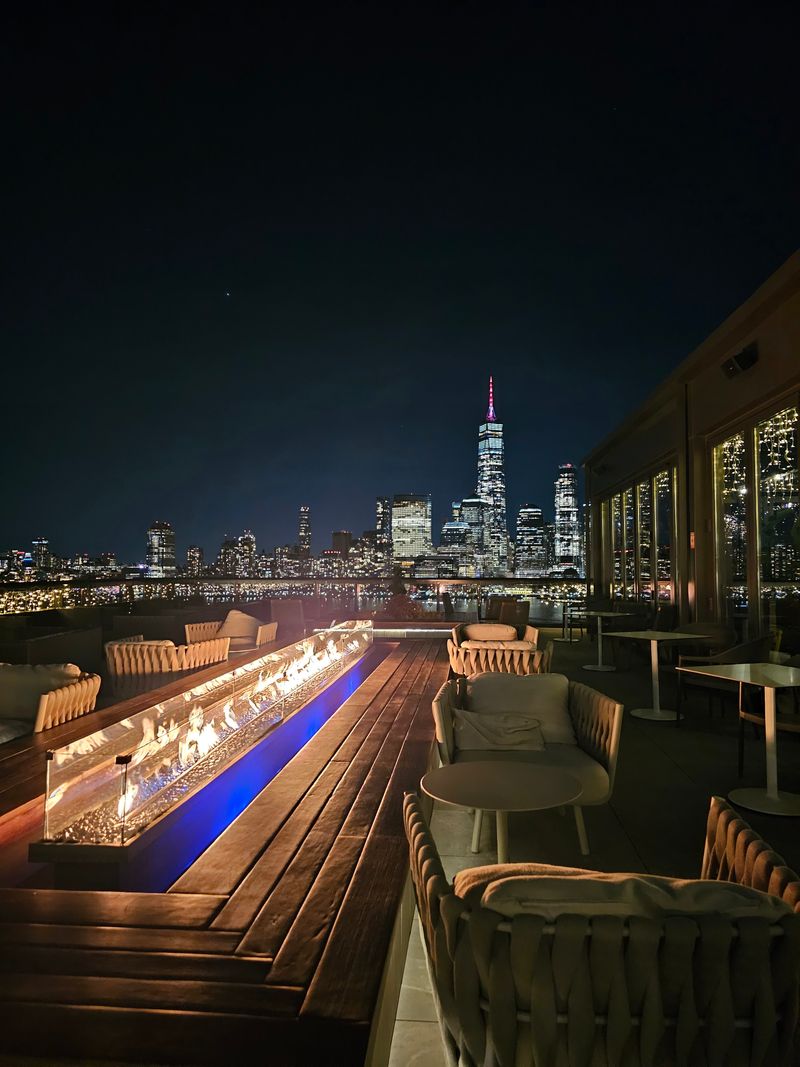 Food Breaks and Easy Refuels