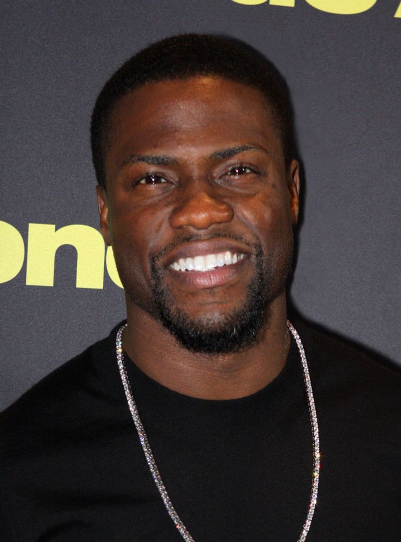 Kevin Hart - From clubs to stadiums