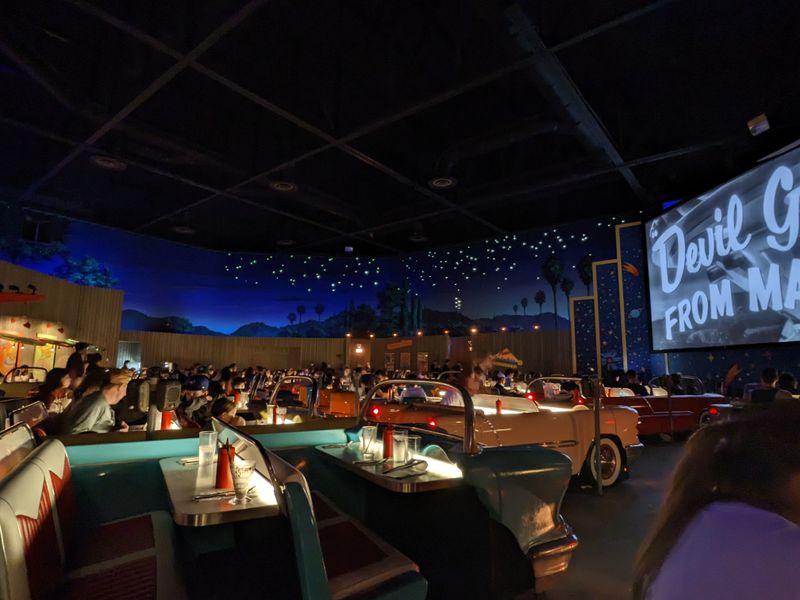 ’50s-Style Drive-In Ambiance