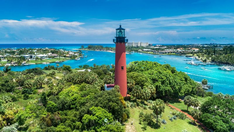 Jupiter Inlet – Turquoise Water and a Historic Lighthouse