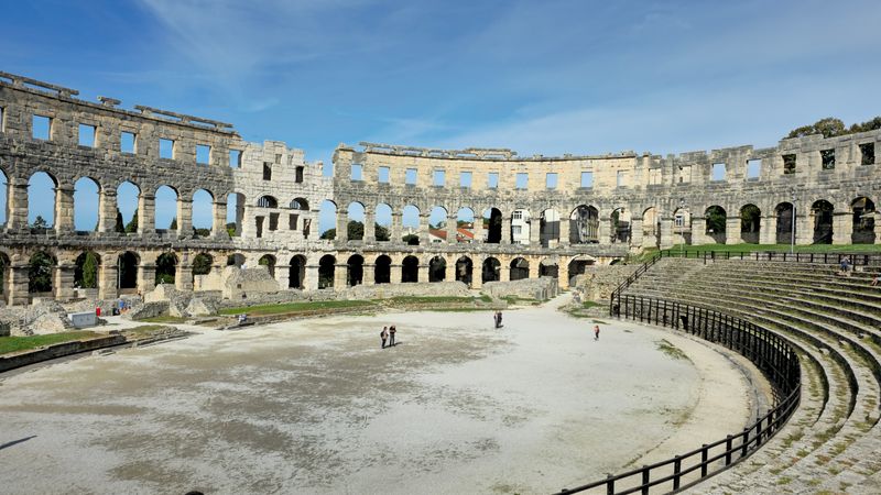 Discover the Roman Amphitheatre in Pula — Ancient Arena