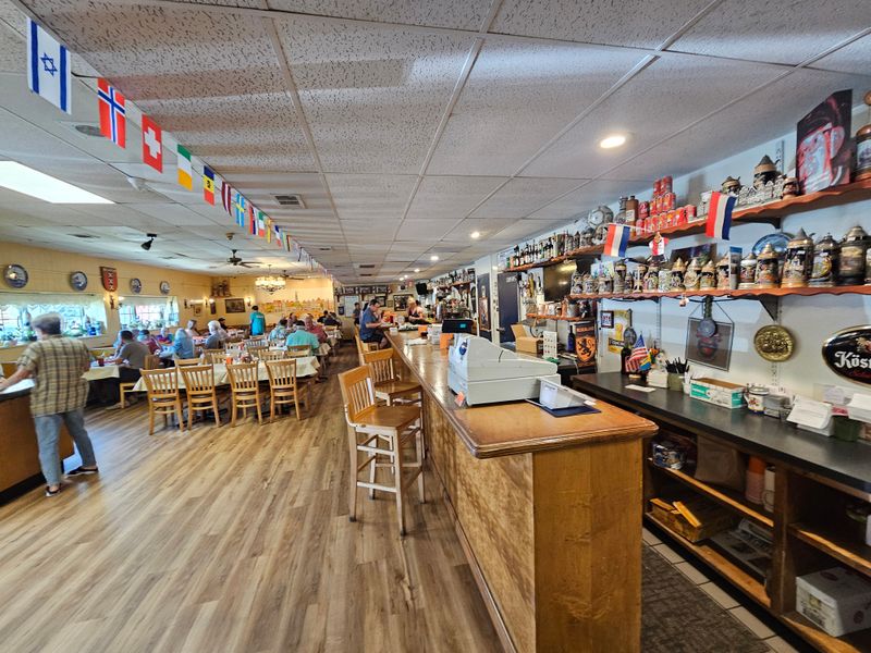 Henk's European Deli & Black Forest Bakery, Dallas