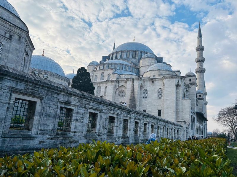 Visit Süleymaniye Mosque — Peaceful Ottoman Complex