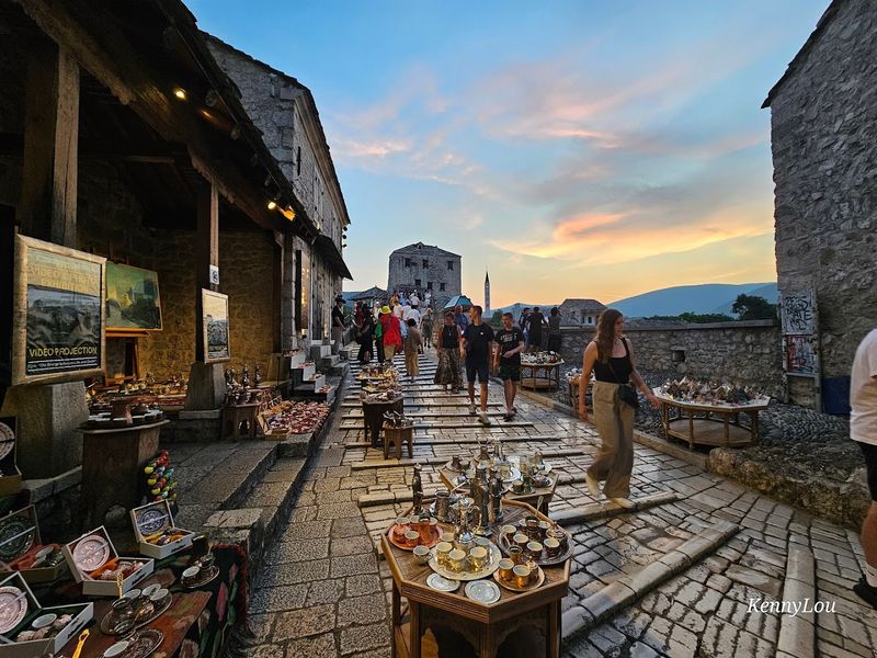 Wander the UNESCO Old Bridge Area Without a Map