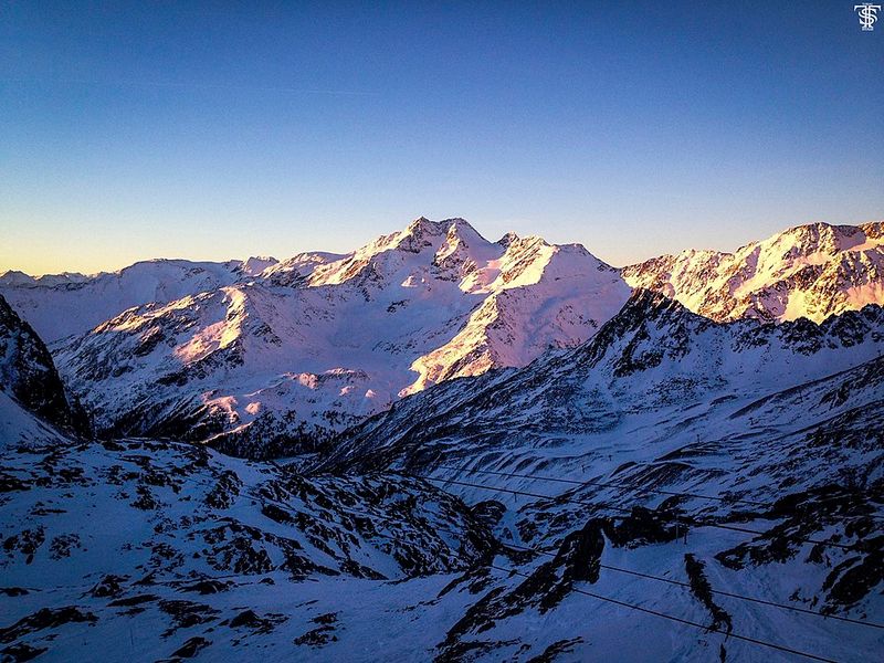 Do a Three-Country Feeling Day (Italy–Austria–Switzerland Region)