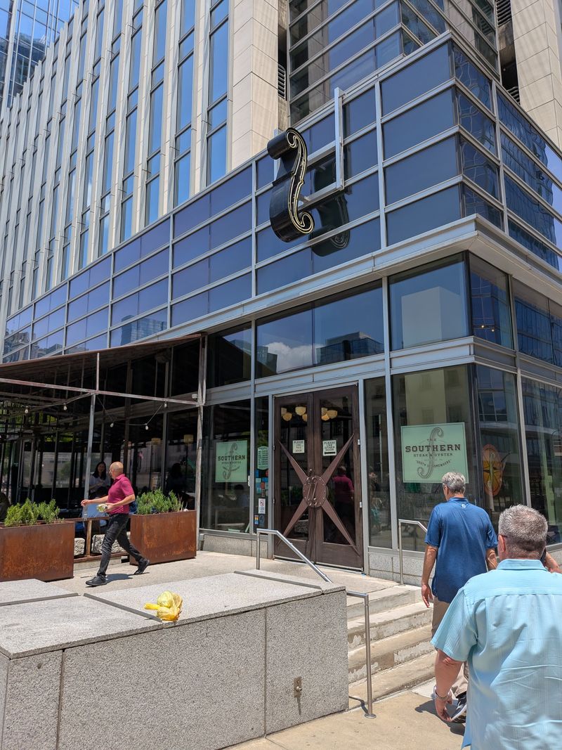 Prime Downtown Location on Third Avenue