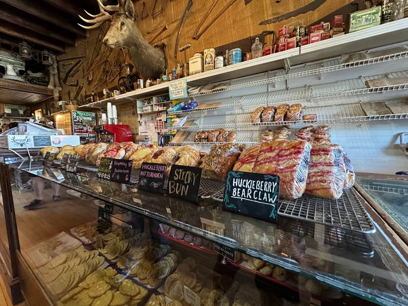 Polebridge Mercantile & Bakery, Polebridge