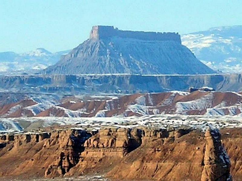 The Green River doesn’t flow uphill... but it sure looks like it