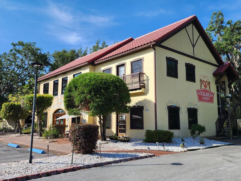 Inside seating vs outside tables