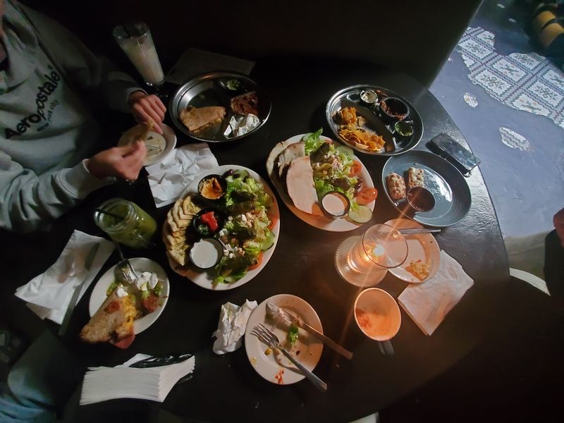 Costs, value, and sharing strategy