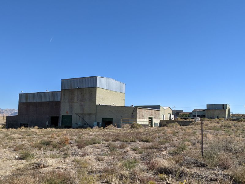 Instability: when foundations want to fall