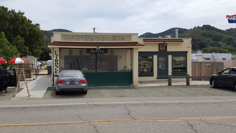 Lunch That Smells Like Smoke and Flour